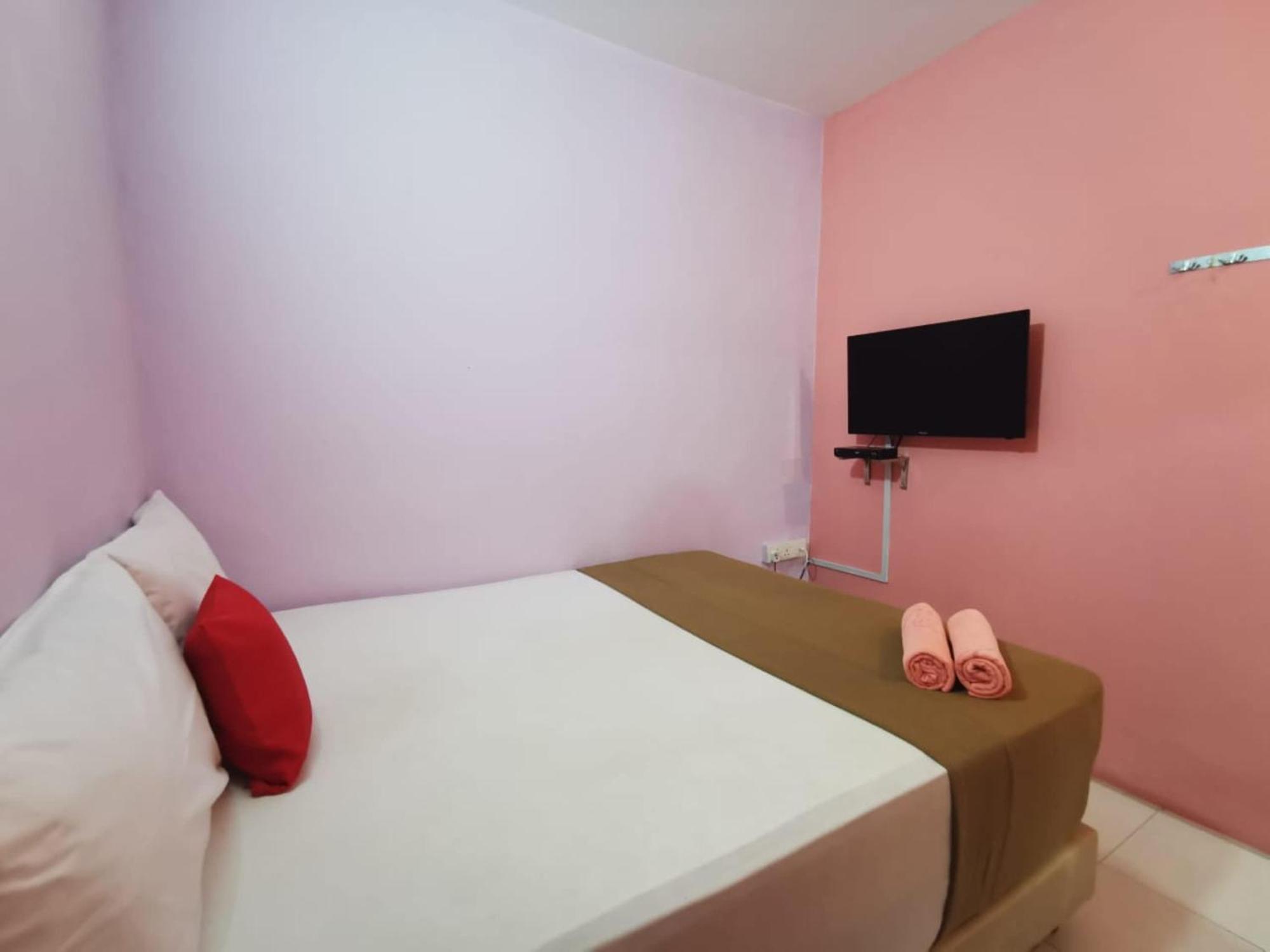 Super Oyo 90086 My Seven Days Inn Τζόχορ Μπάχρου Εξωτερικό φωτογραφία