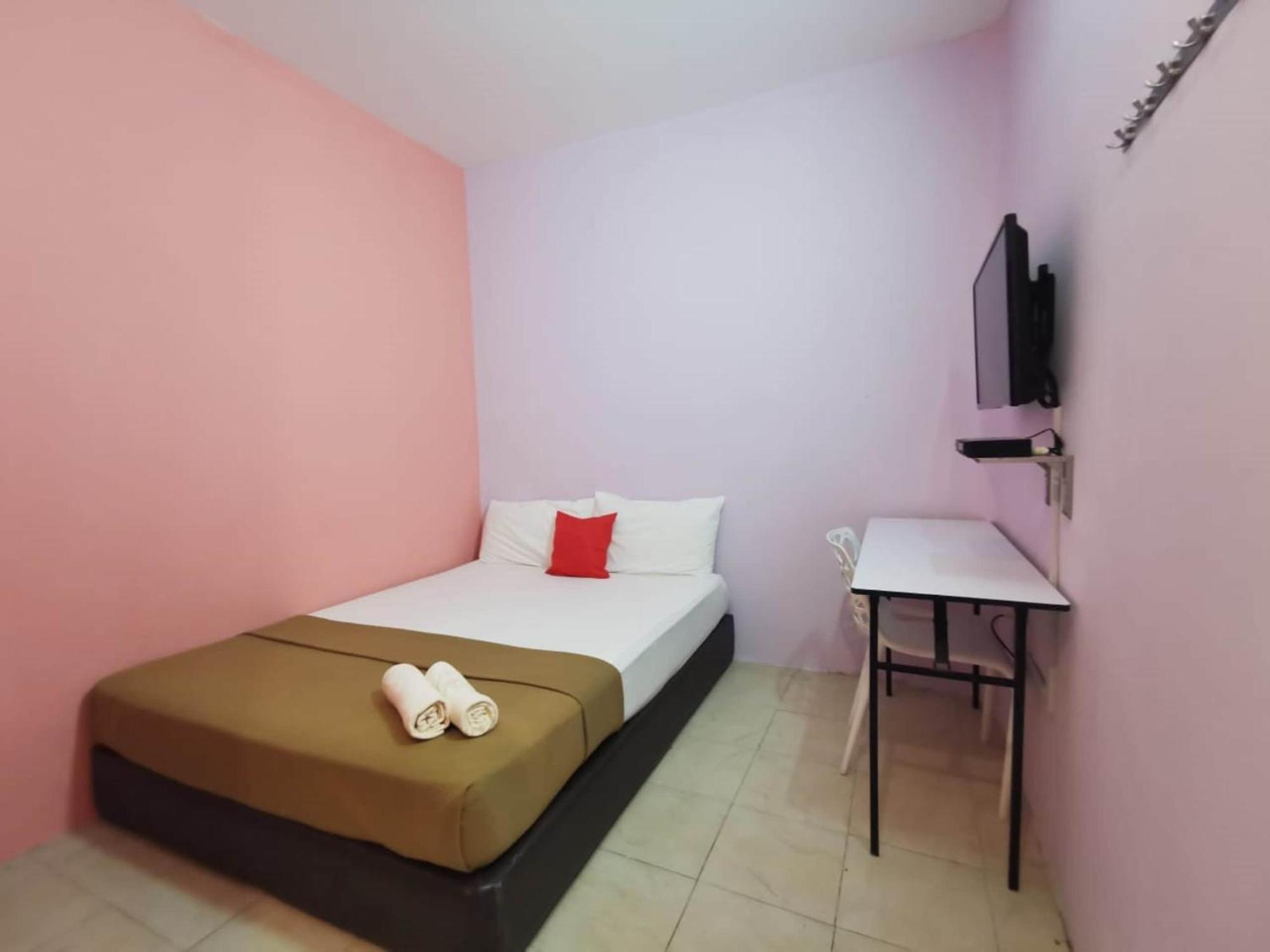 Super Oyo 90086 My Seven Days Inn Τζόχορ Μπάχρου Εξωτερικό φωτογραφία