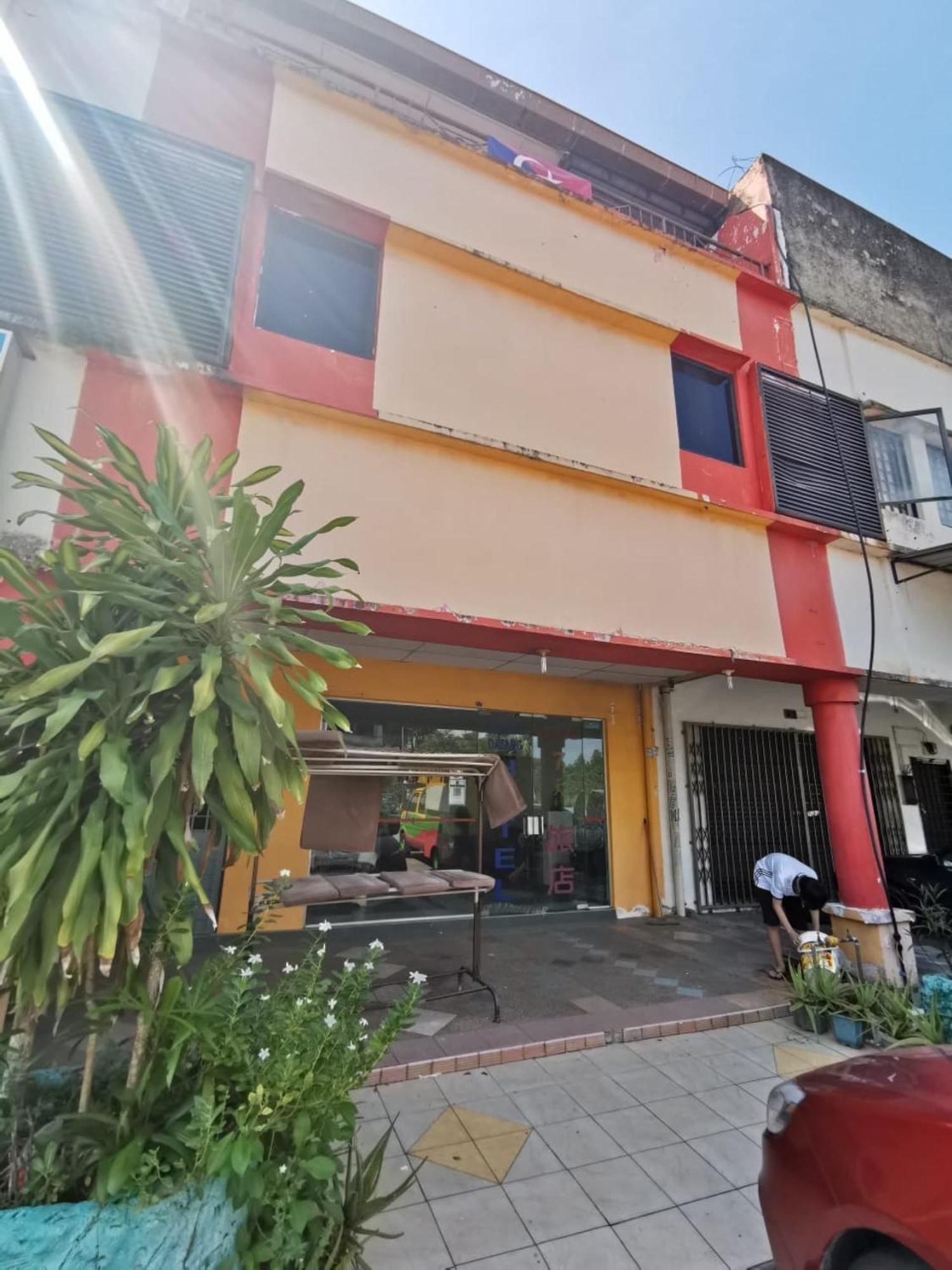 Super Oyo 90086 My Seven Days Inn Τζόχορ Μπάχρου Εξωτερικό φωτογραφία