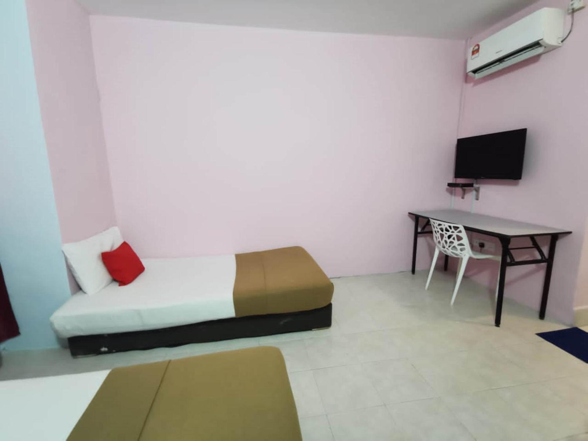 Super Oyo 90086 My Seven Days Inn Τζόχορ Μπάχρου Εξωτερικό φωτογραφία
