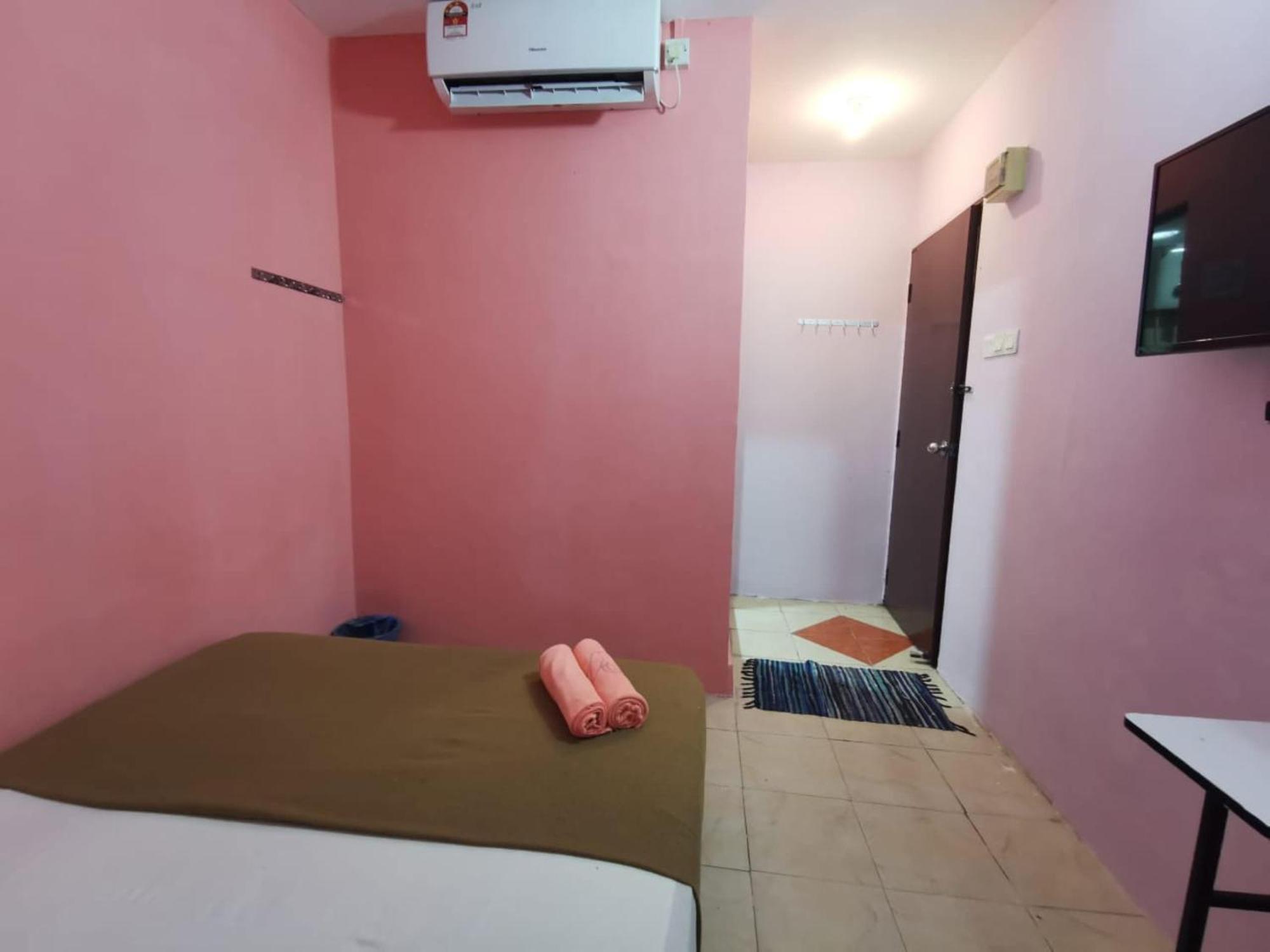 Super Oyo 90086 My Seven Days Inn Τζόχορ Μπάχρου Εξωτερικό φωτογραφία